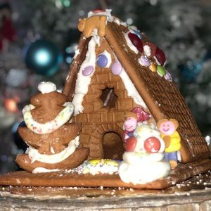 Meet your Posher, Leyli